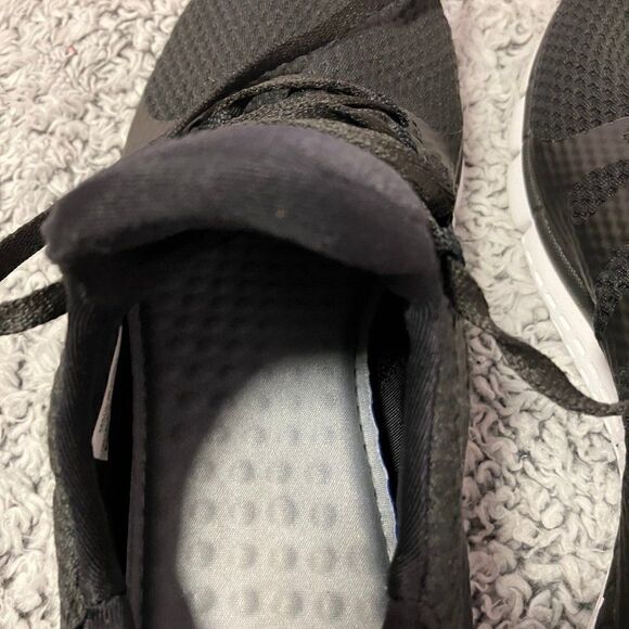 REEBOK 9 Unisex Black Sneakers - Picture 8 of 9